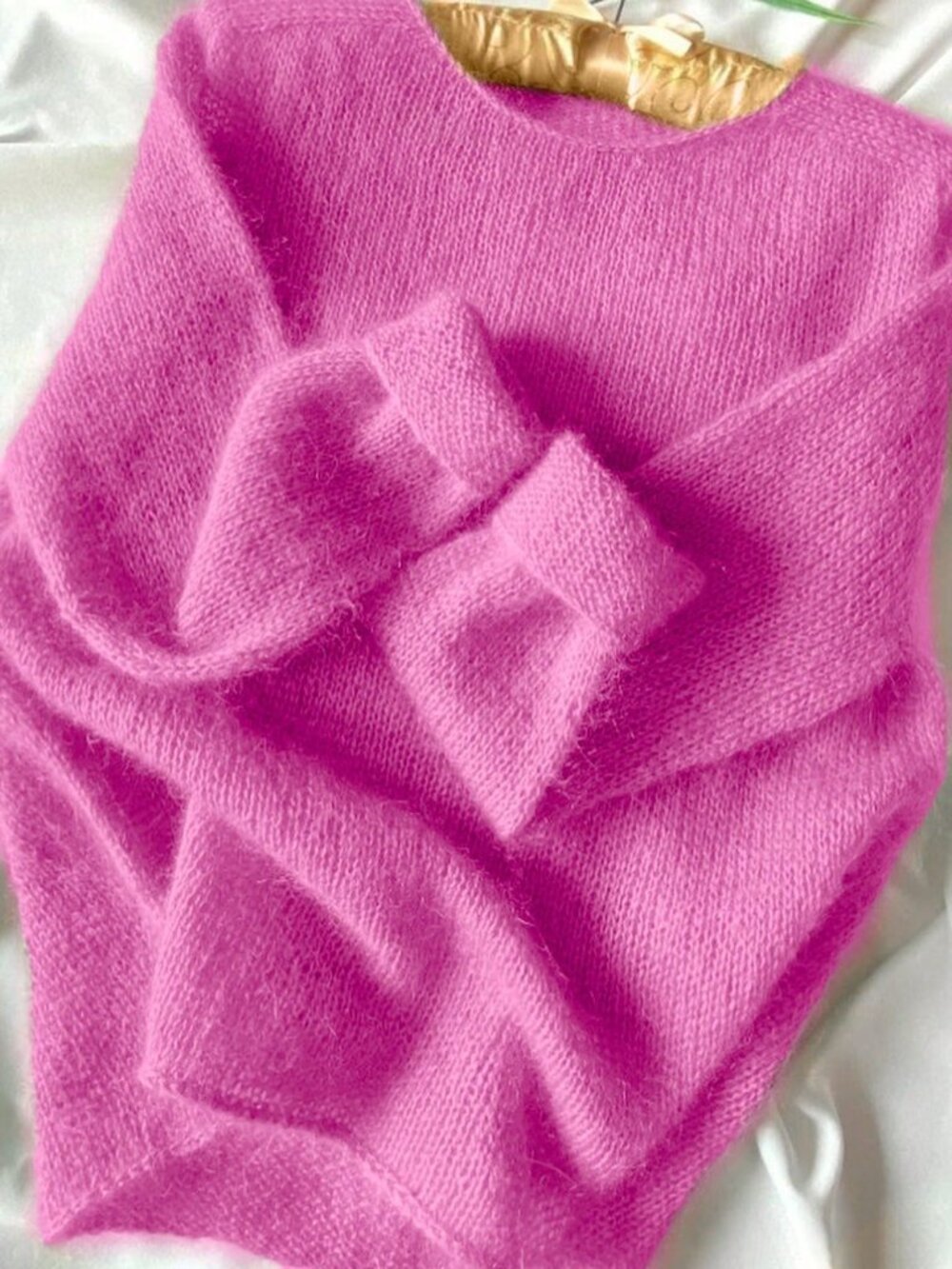 Hot Pink Casual Women's Round Neck Loose Raglan Pullovers